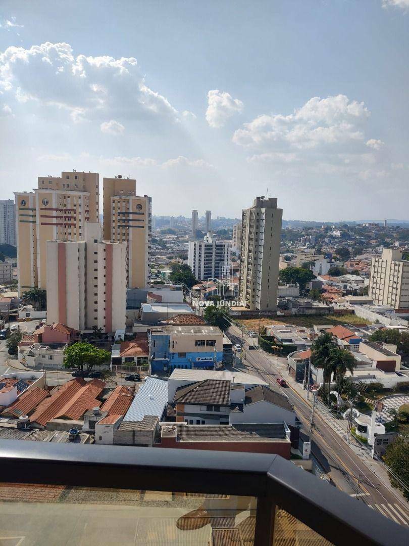 Apartamento para alugar com 4 quartos, 241m² - Foto 18