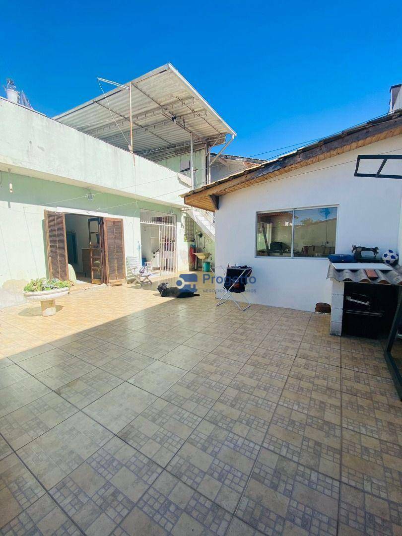 Casa de Condomínio à venda com 5 quartos, 250m² - Foto 54