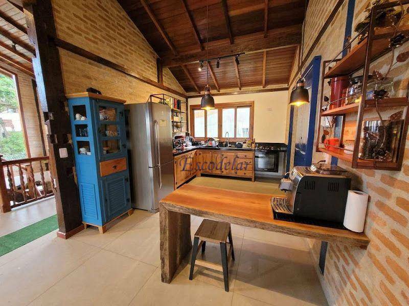 Casa à venda com 3 quartos, 1000m² - Foto 4