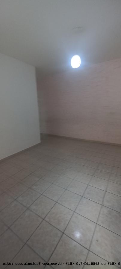 Casa para alugar com 3 quartos, 80m² - Foto 4