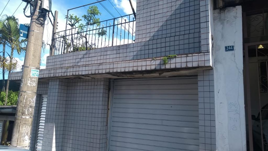 Sobrado à venda com 4 quartos, 130m² - Foto 1