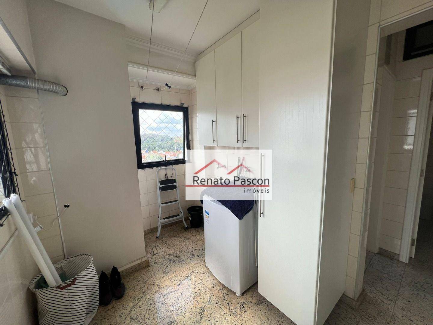 Apartamento à venda com 3 quartos, 209m² - Foto 8