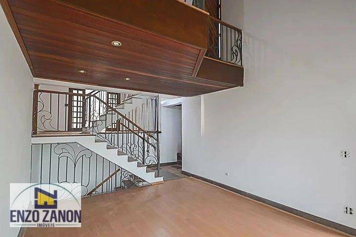 Sobrado para alugar com 3 quartos, 300m² - Foto 3