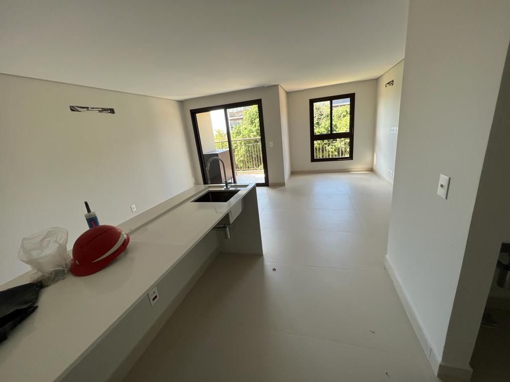 Apartamento à venda com 2 quartos, 62m² - Foto 11