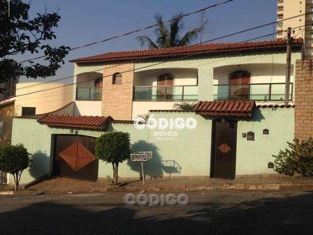 Sobrado à venda com 4 quartos, 309m² - Foto 1