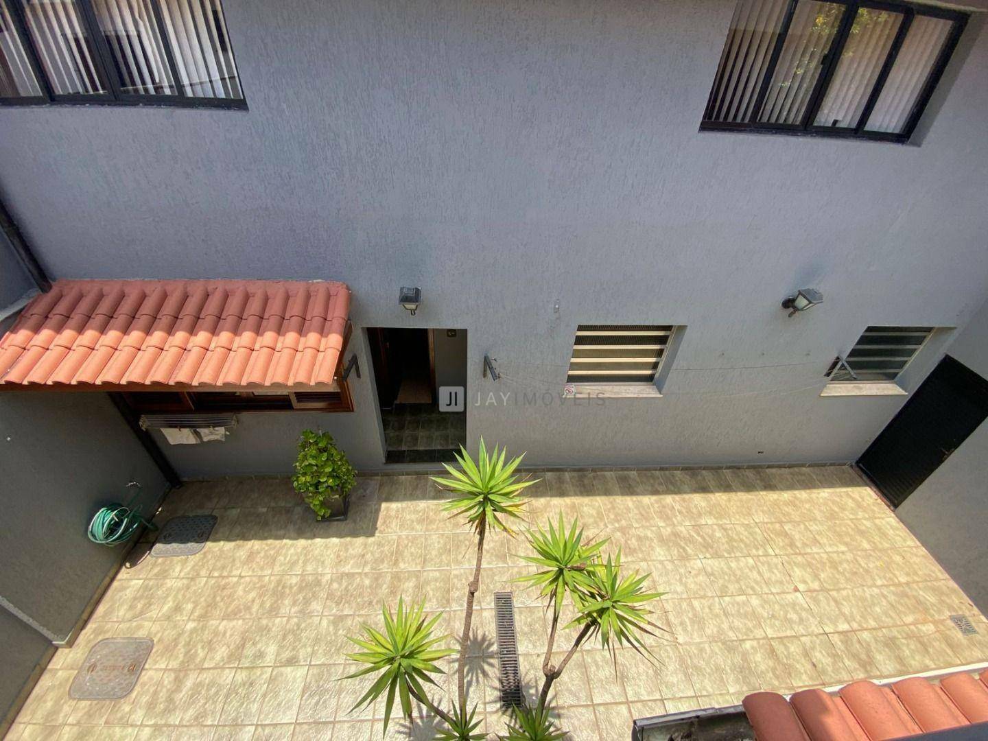 Sobrado à venda com 4 quartos, 340m² - Foto 22