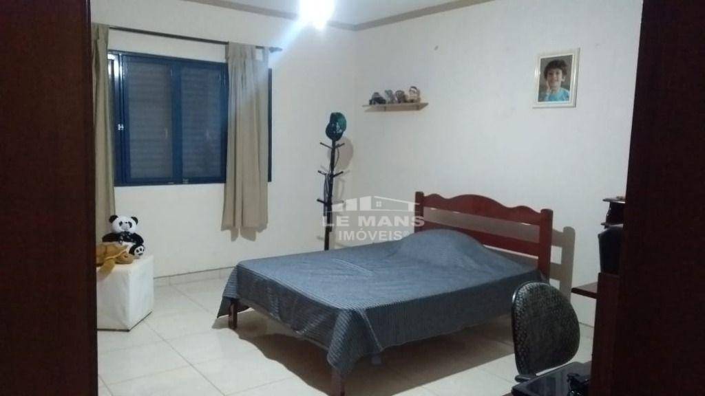 Chácara à venda com 5 quartos, 440m² - Foto 28