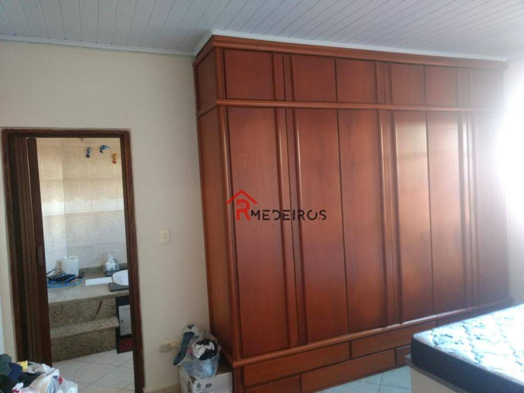 Sobrado à venda com 3 quartos, 275M2 - Foto 11