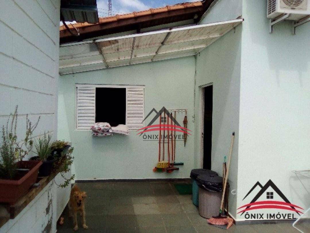 Casa à venda com 3 quartos, 700m² - Foto 14