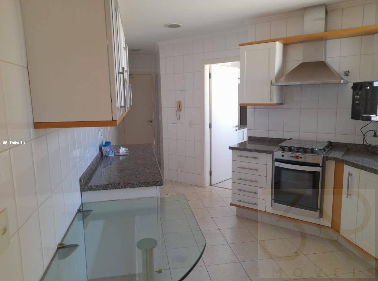 Apartamento à venda com 4 quartos, 367m² - Foto 9