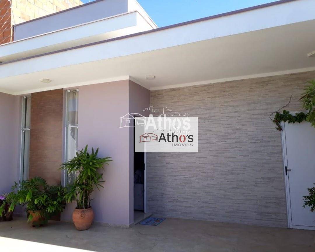 Casa à venda com 2 quartos, 150m² - Foto 2