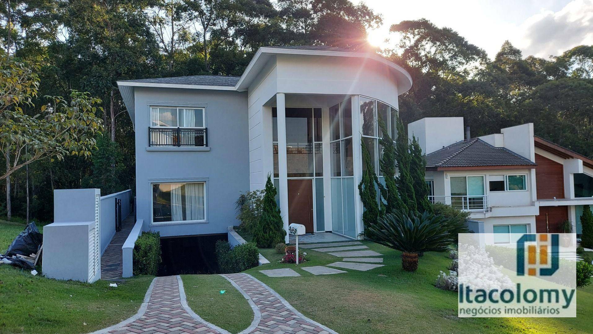 Casa de Condomínio à venda e aluguel com 4 quartos, 660m² - Foto 1