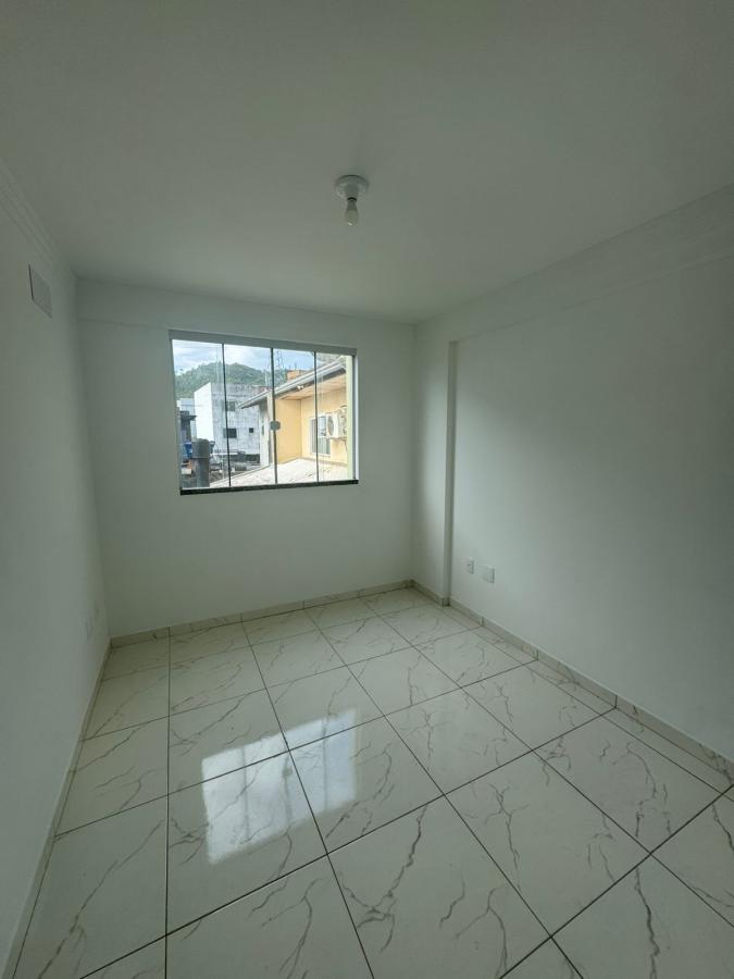 Apartamento à venda com 2 quartos, 60m² - Foto 9