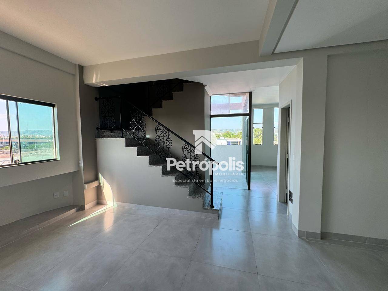 Apartamento, 3 quartos, 155 m² - Foto 2