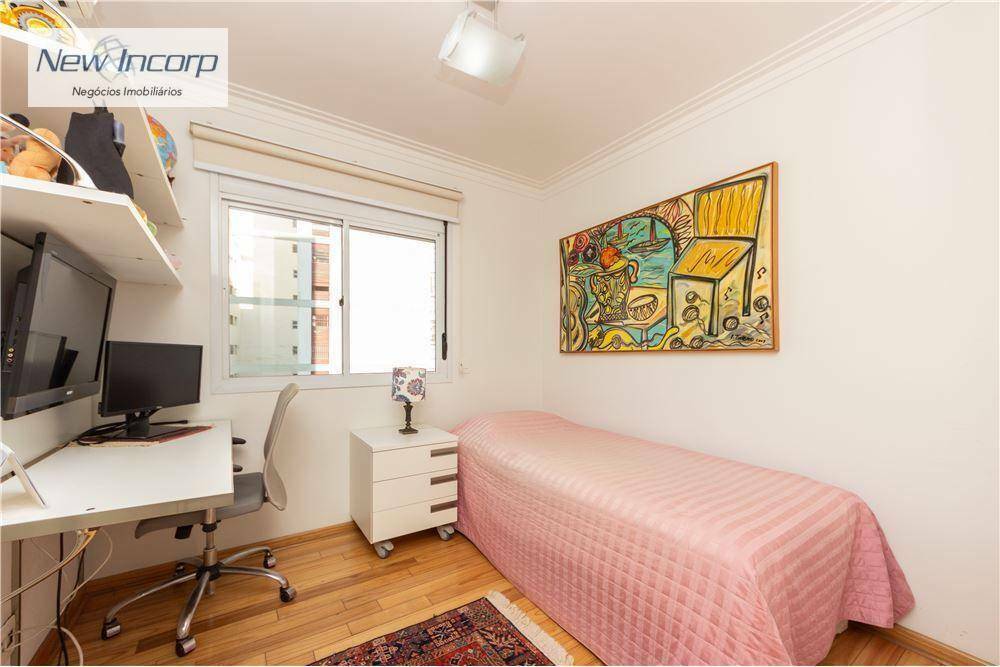 Apartamento à venda com 4 quartos, 236m² - Foto 21