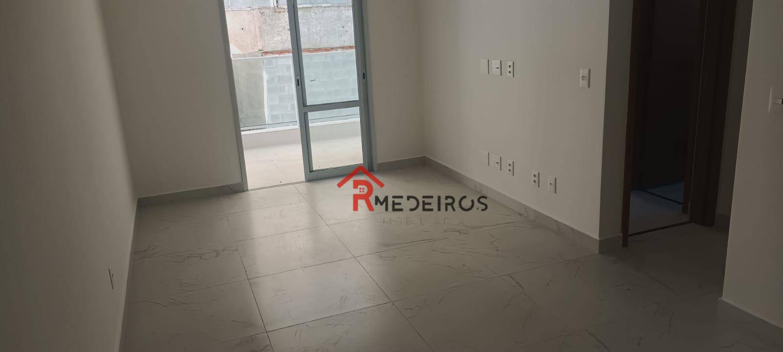 Apartamento à venda com 2 quartos, 85m² - Foto 1