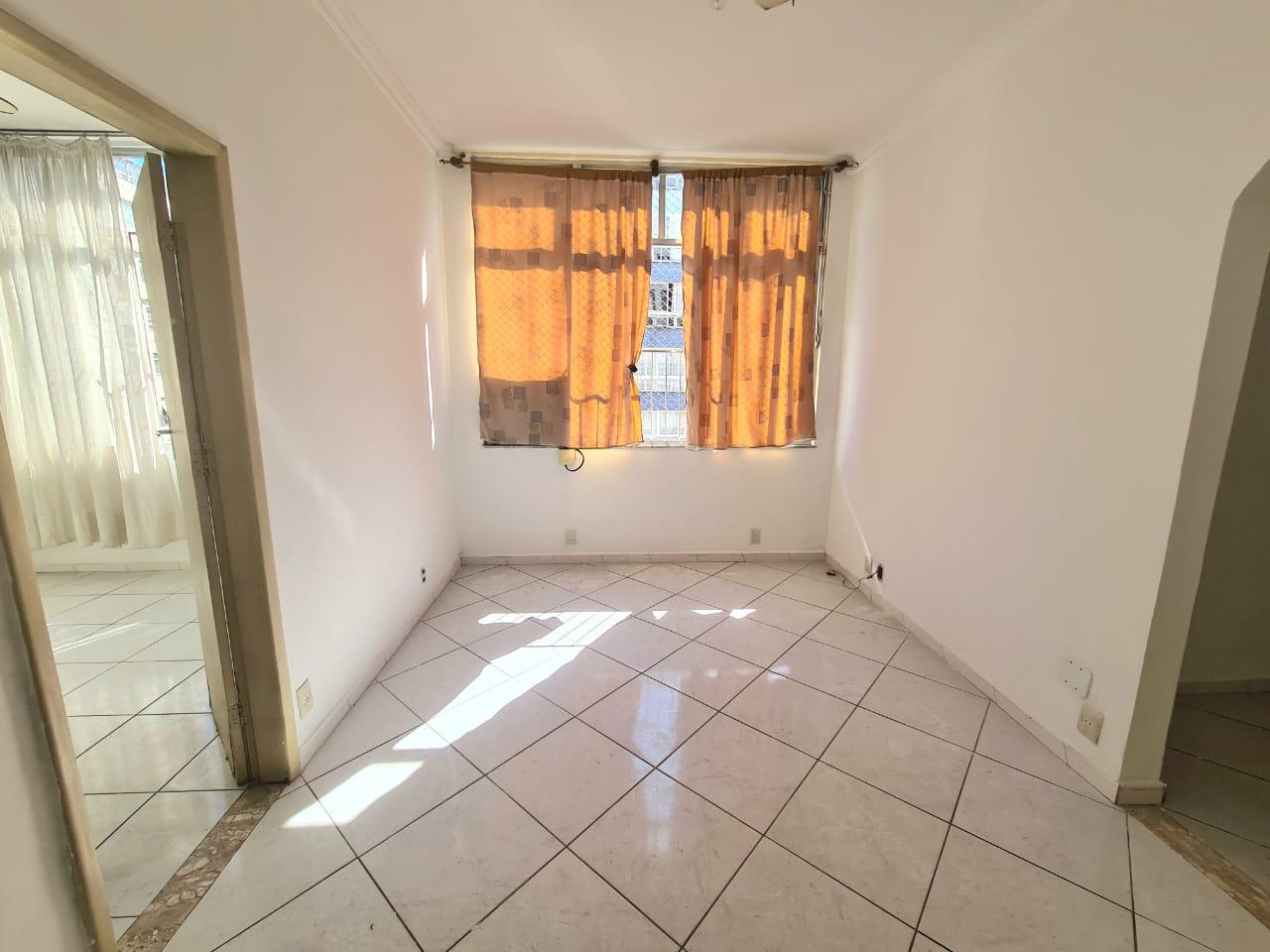 Apartamento à venda com 1 quarto, 40m² - Foto 12