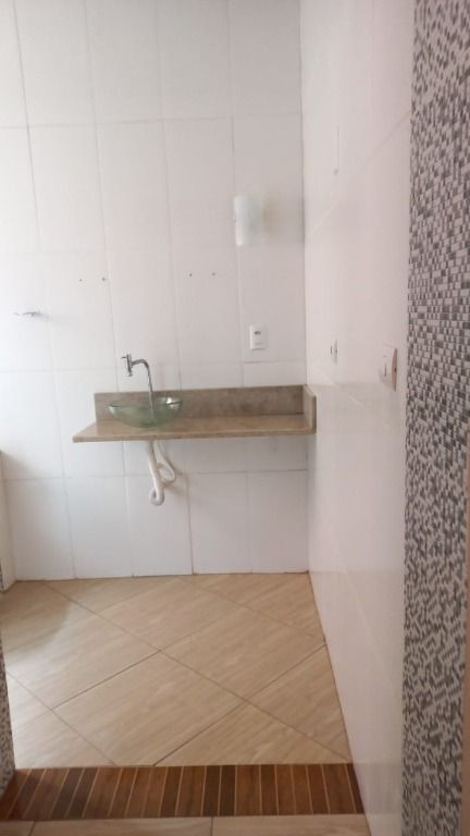 Sobrado à venda com 2 quartos, 130m² - Foto 11