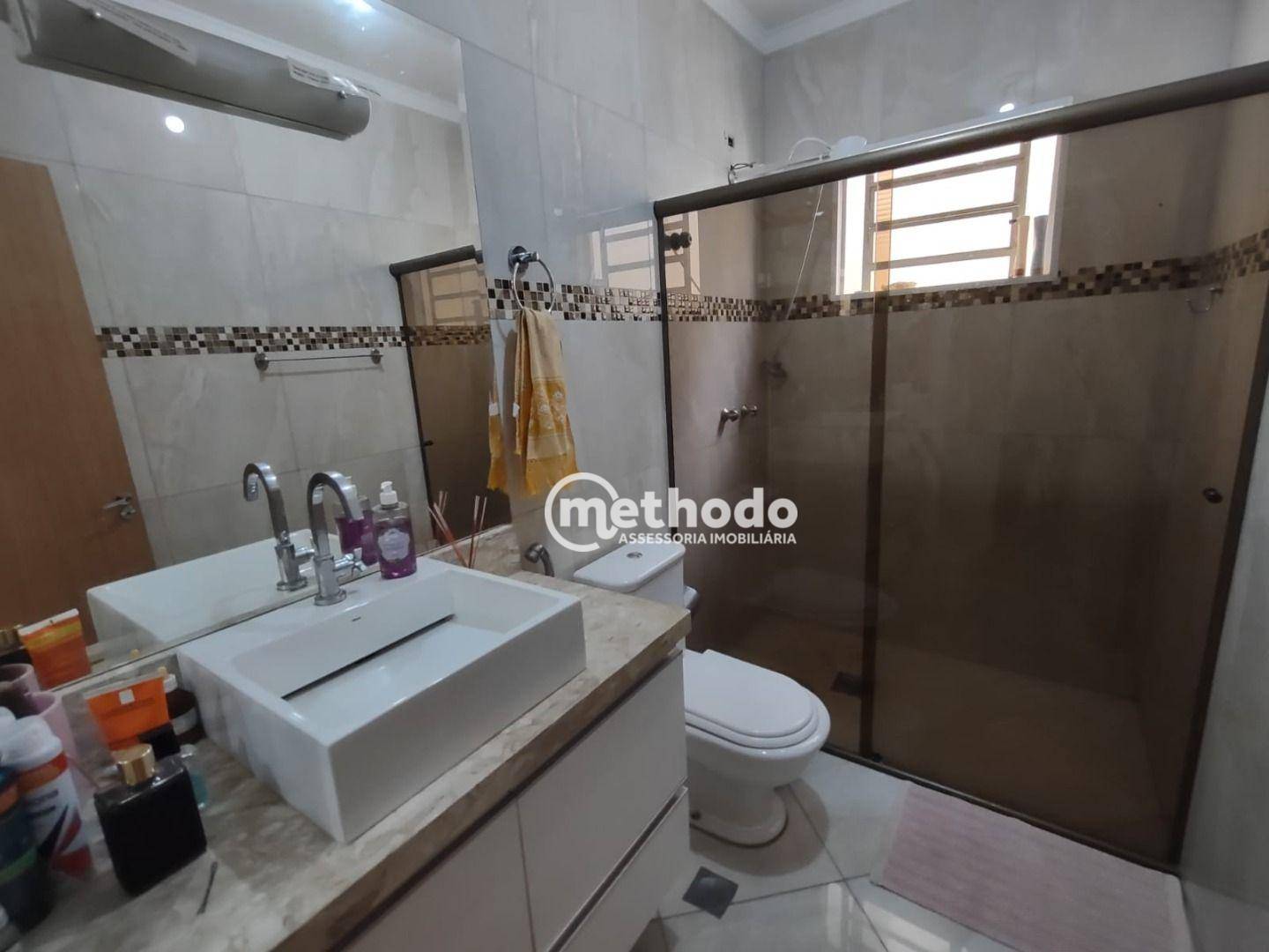 Casa à venda com 3 quartos, 225m² - Foto 12