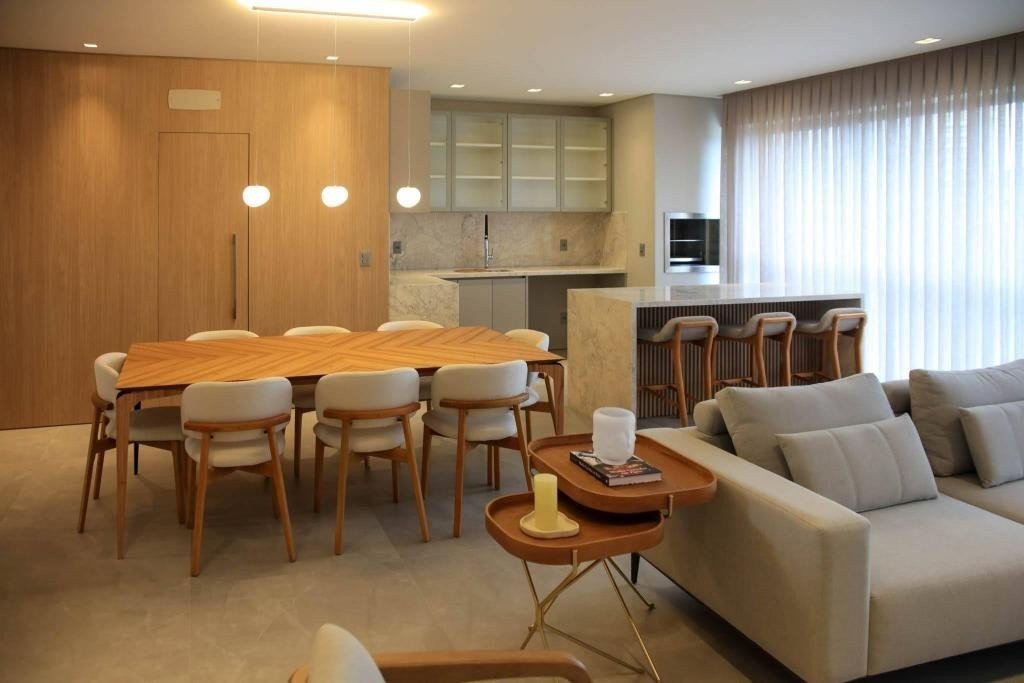 Apartamento à venda com 3 quartos, 152m² - Foto 2