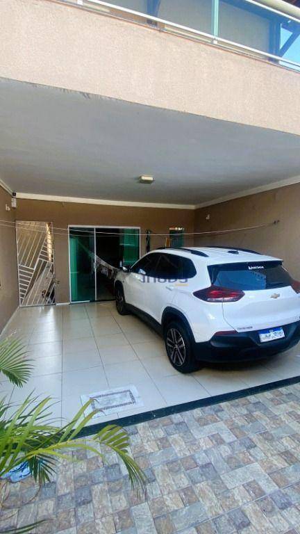 Casa, 3 quartos, 158 m² - Foto 1