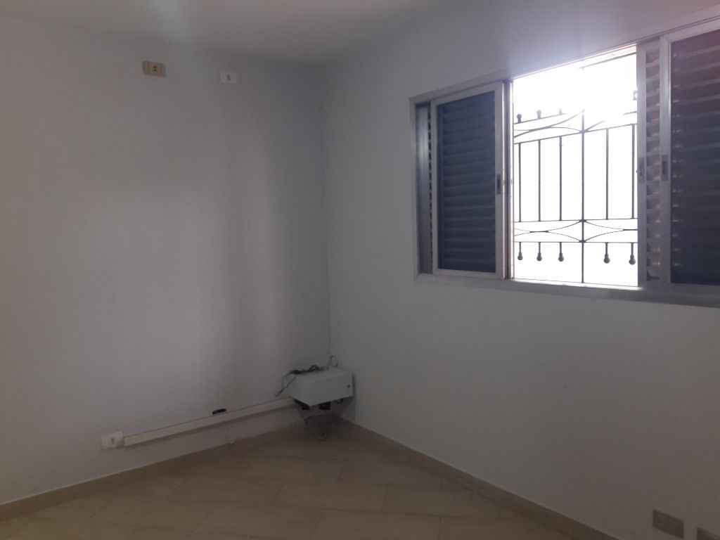 Sobrado à venda com 4 quartos, 250m² - Foto 24