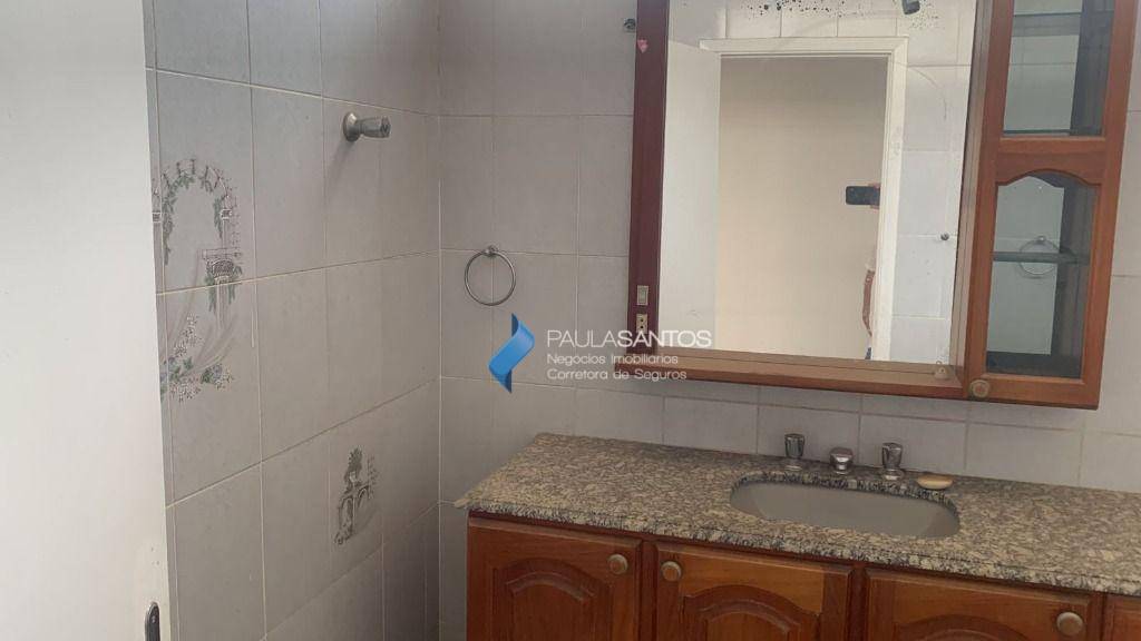 Casa à venda e aluguel com 3 quartos, 244m² - Foto 11