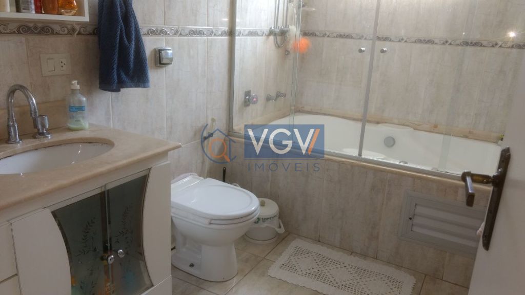 Casa à venda com 3 quartos, 290m² - Foto 10