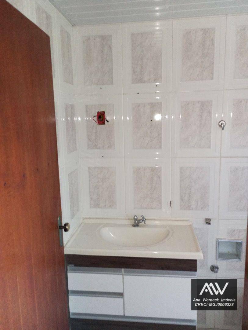 Casa à venda com 4 quartos, 200m² - Foto 27