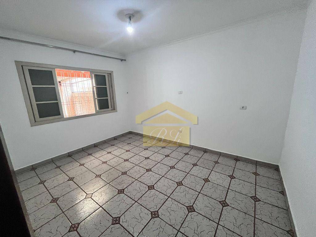 Casa para alugar com 2 quartos, 76m² - Foto 7