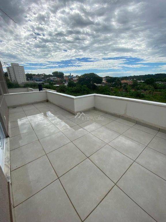 Casa de Condomínio à venda com 3 quartos, 175m² - Foto 2