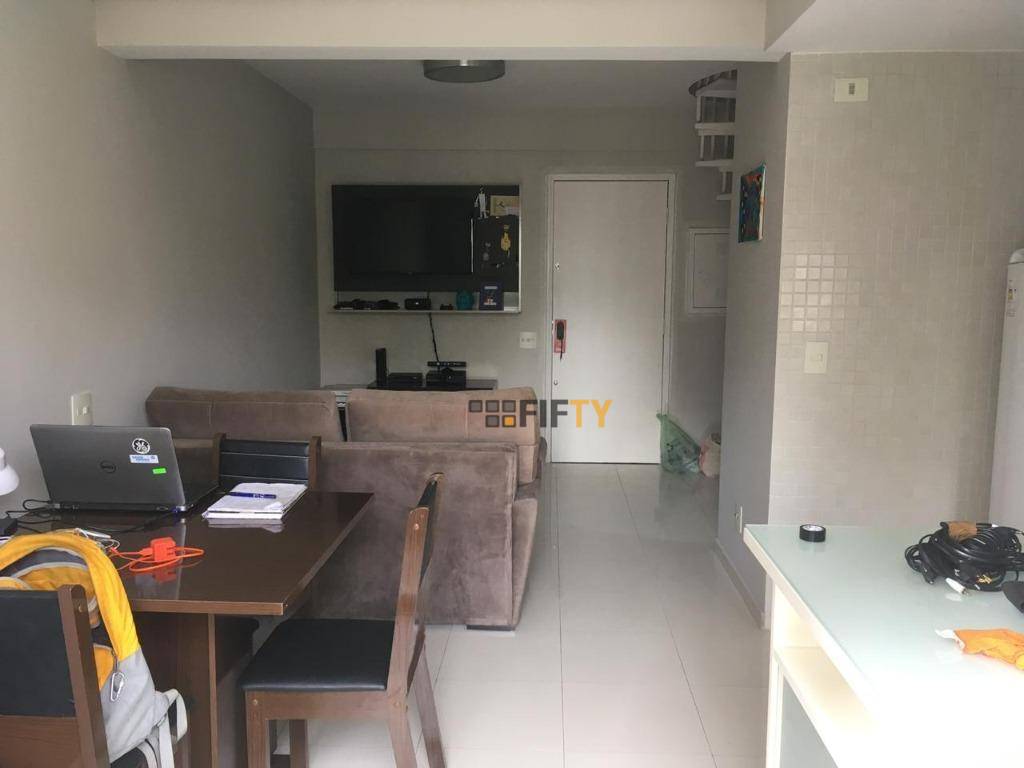 Apartamento para alugar com 1 quarto, 60m² - Foto 5