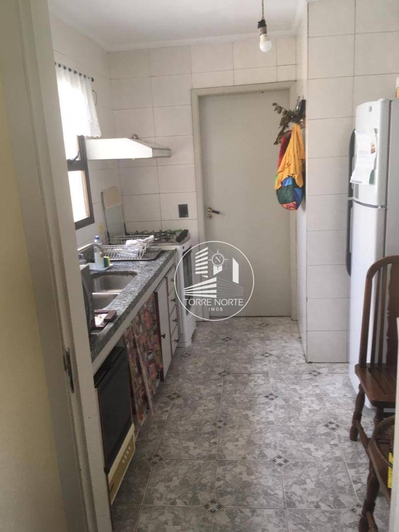 Apartamento à venda com 3 quartos, 94m² - Foto 18