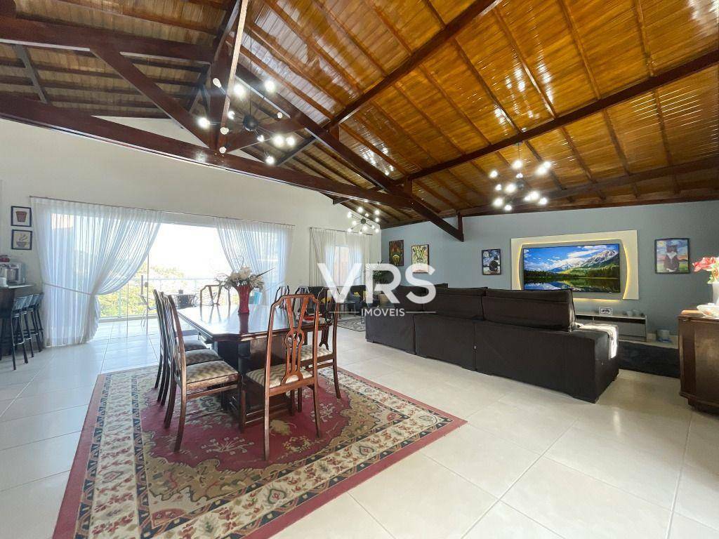 Casa de Condomínio à venda com 4 quartos, 450m² - Foto 3