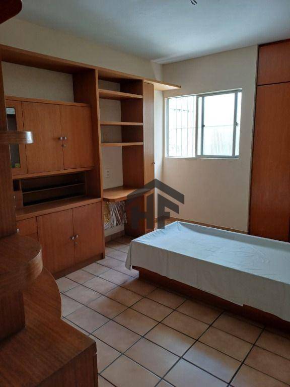 Apartamento à venda com 3 quartos, 119m² - Foto 9