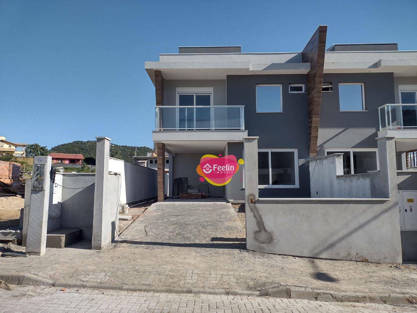 Casa à venda com 3 quartos, 169m² - Foto 2