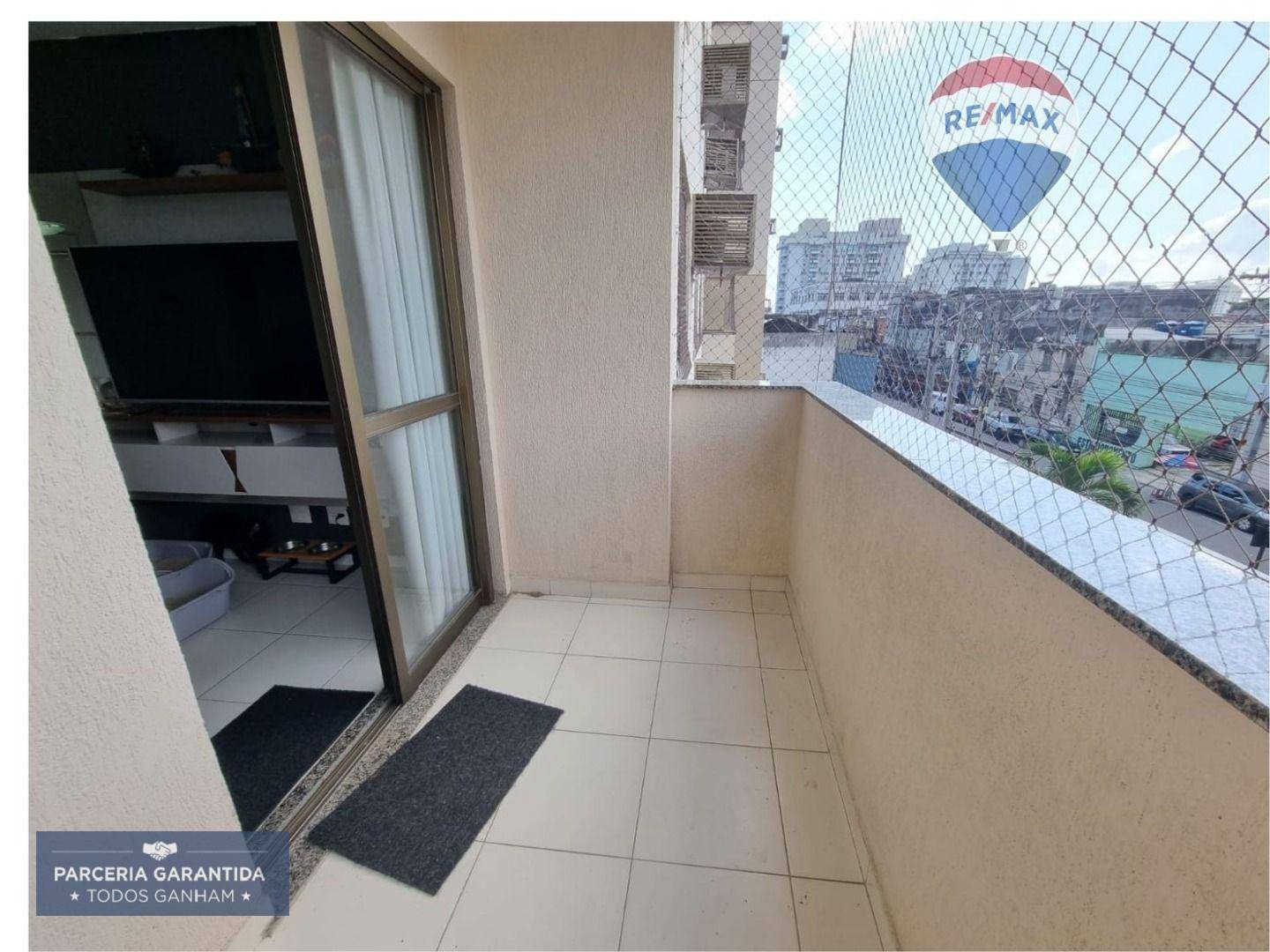 Apartamento à venda com 2 quartos, 75m² - Foto 18