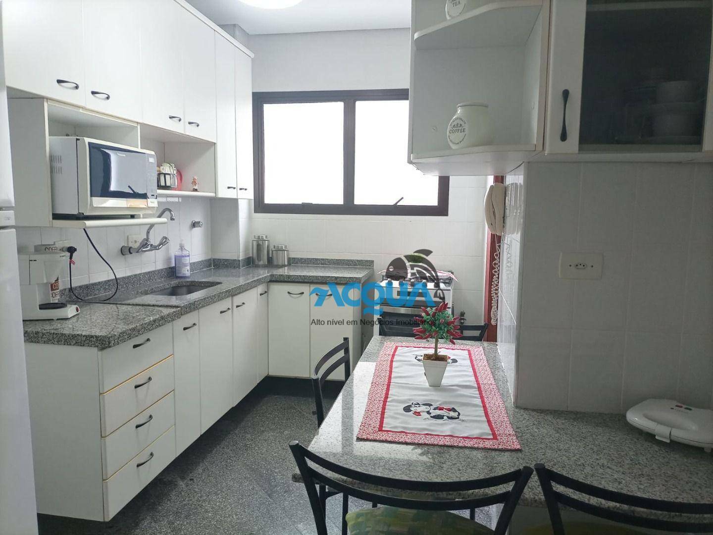 Apartamento à venda com 3 quartos, 115m² - Foto 3