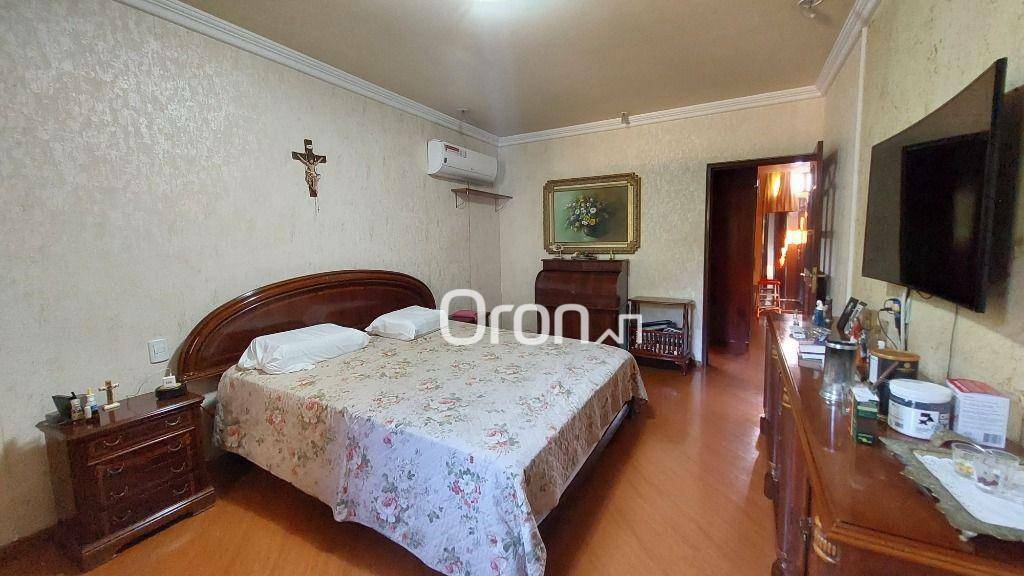 Sobrado à venda com 4 quartos, 338m² - Foto 12