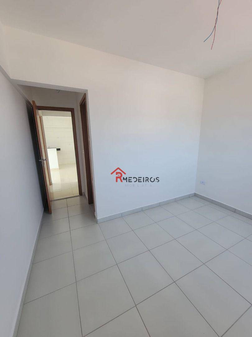 Apartamento à venda com 2 quartos, 67m² - Foto 14