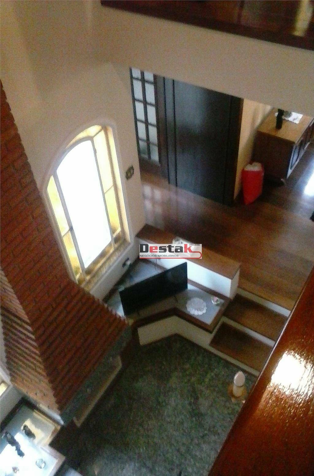 Sobrado à venda com 3 quartos, 200m² - Foto 75