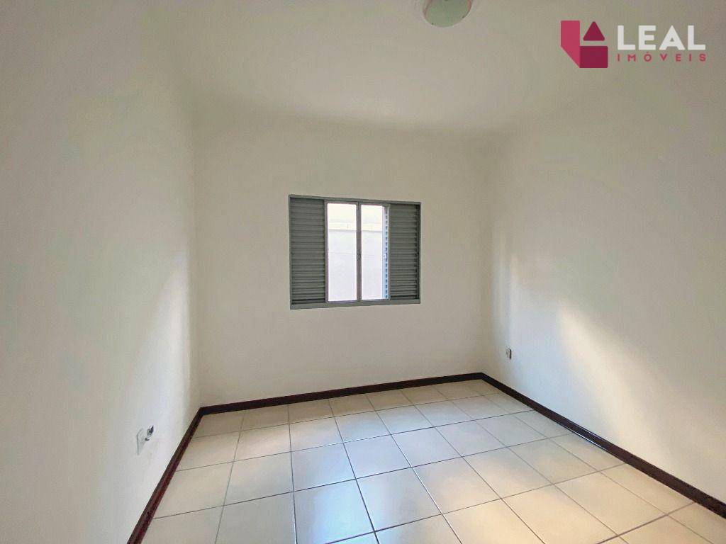 Casa à venda com 3 quartos, 119m² - Foto 12