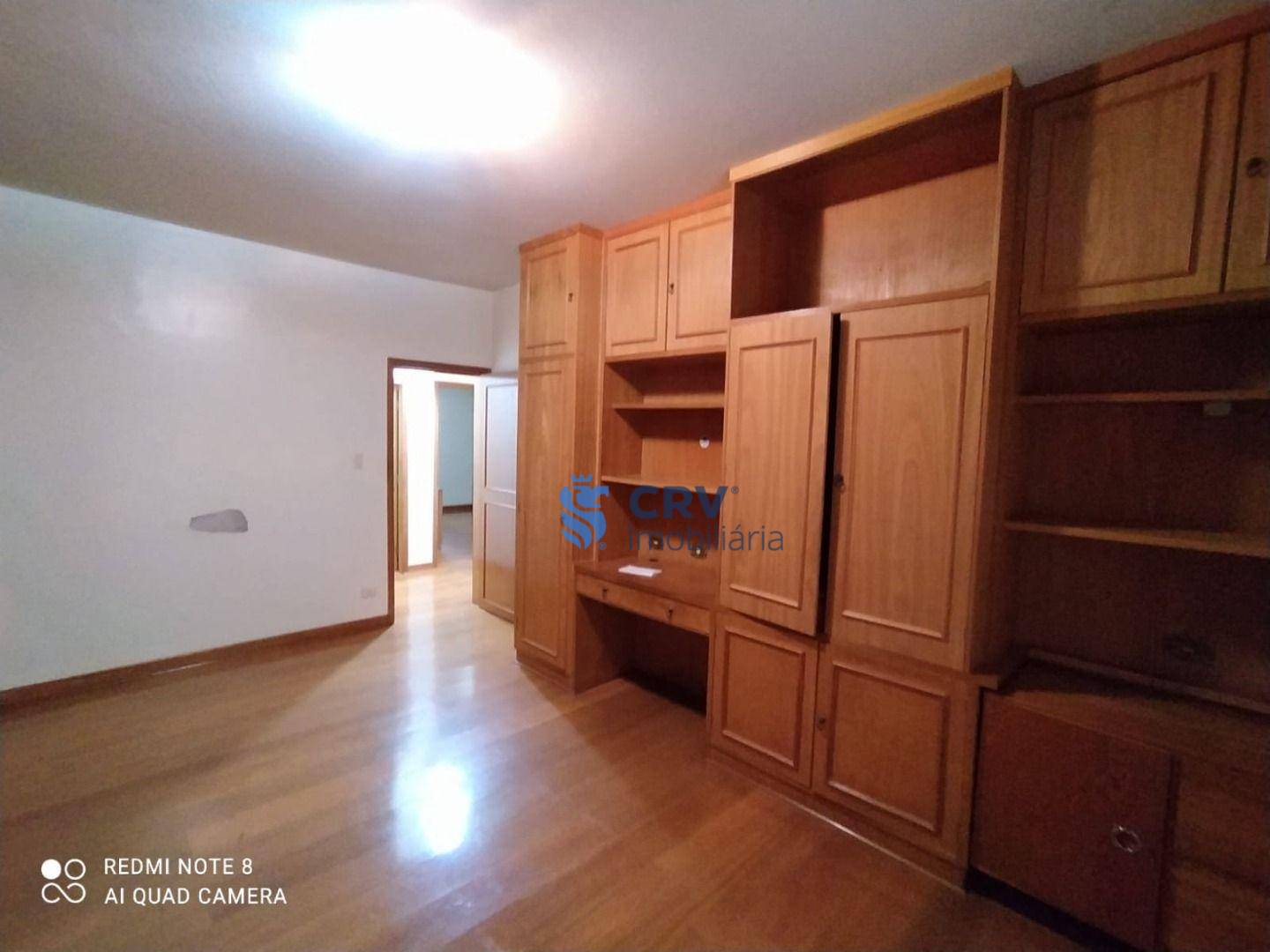 Apartamento à venda com 3 quartos, 182m² - Foto 8