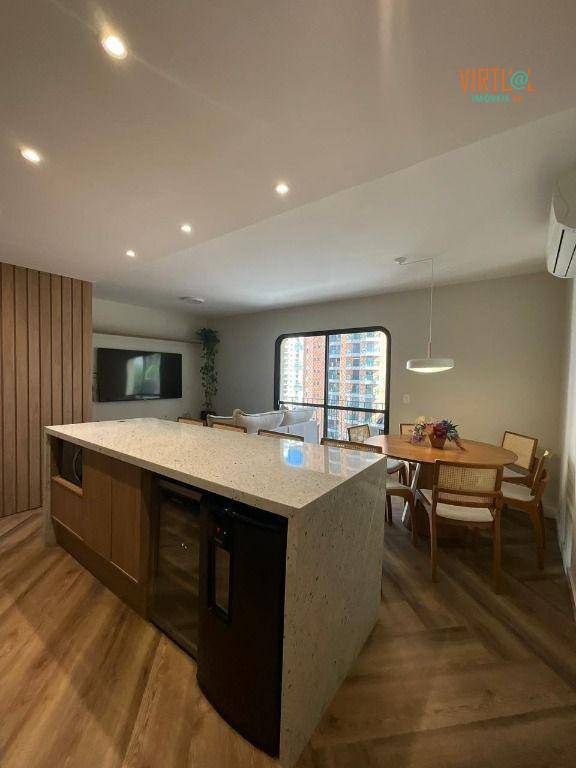 Apartamento à venda com 2 quartos, 72m² - Foto 4