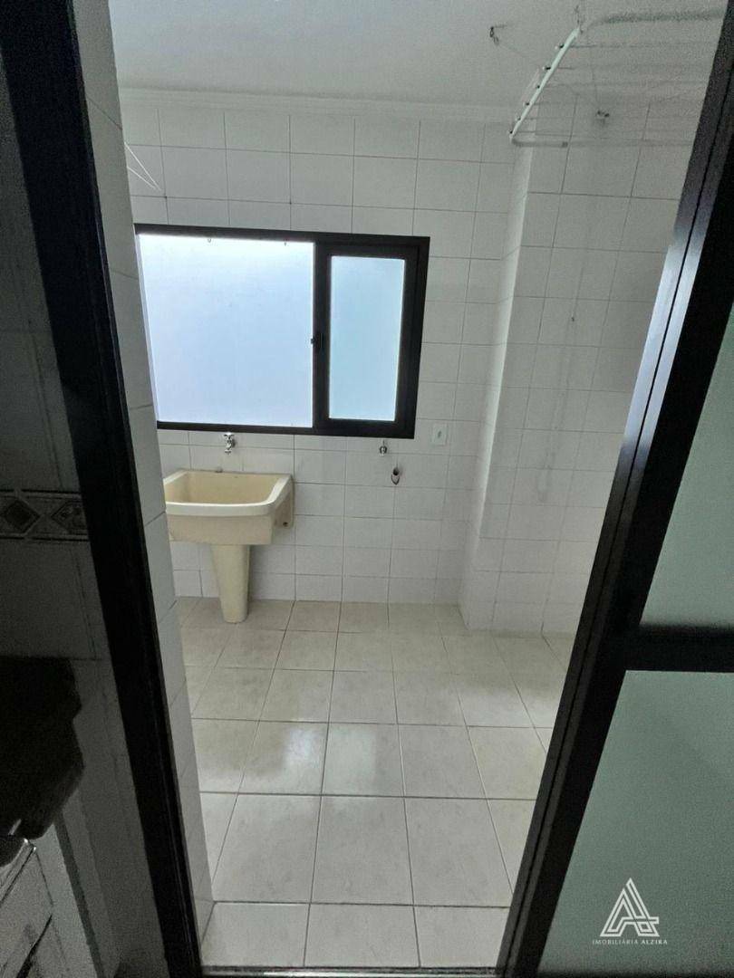 Apartamento à venda com 3 quartos, 114m² - Foto 14