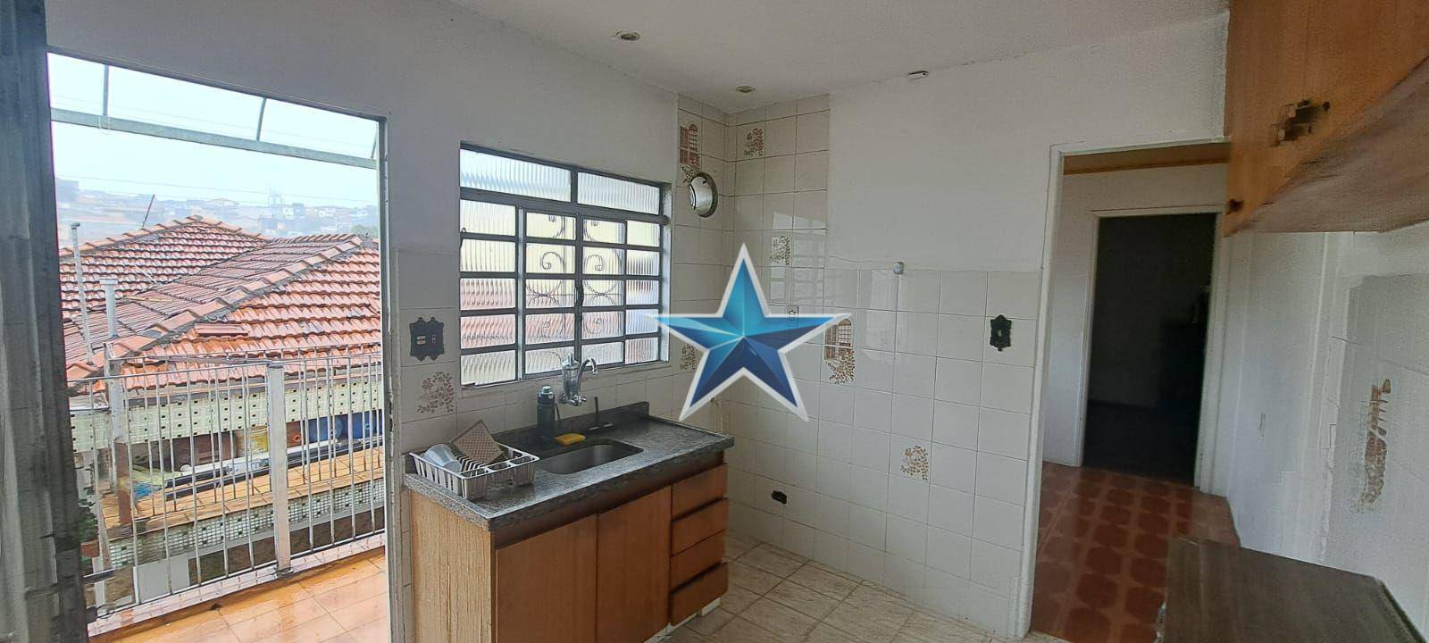 Casa à venda com 4 quartos, 180m² - Foto 14