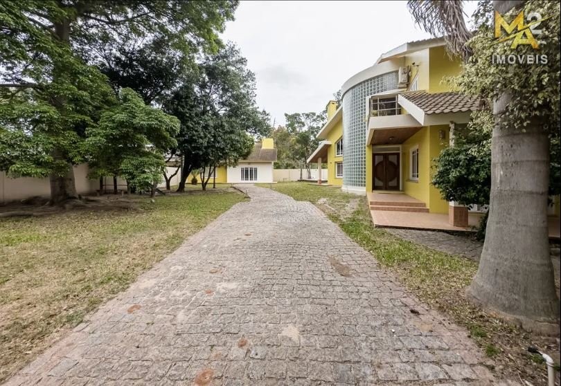 Casa à venda com 4 quartos, 1200m² - Foto 2