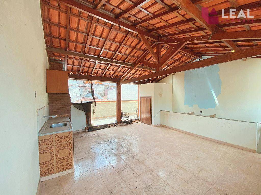 Casa à venda com 4 quartos, 240m² - Foto 24