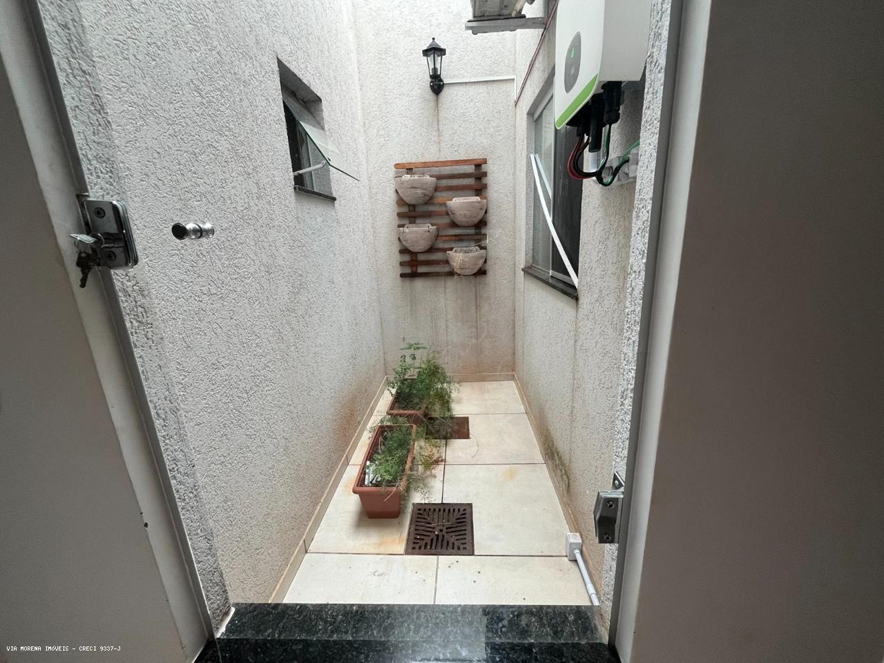 Casa à venda com 2 quartos, 180m² - Foto 19