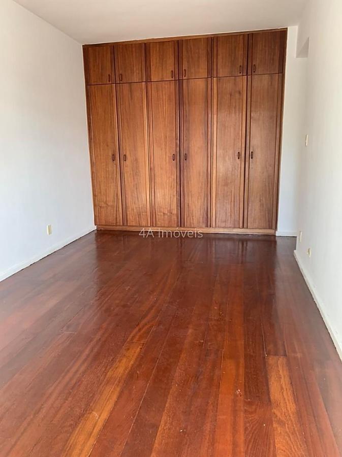 Apartamento à venda com 4 quartos, 180m² - Foto 19